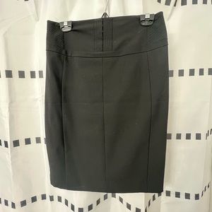 Express Design Studio Black Line Pencil Skirt with Slit Womens Size 6